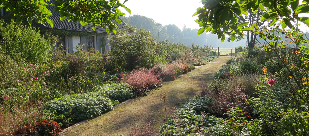 Gardens at Niederrhein VillertheGardenIntroSlider3